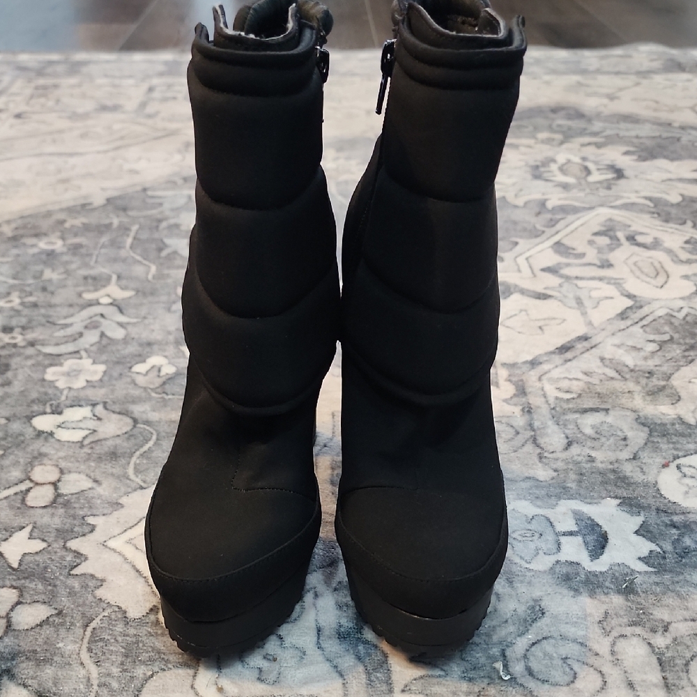 Thalia Sodi Black Heeled Boots with Gold Accents - Picture 2 of 3